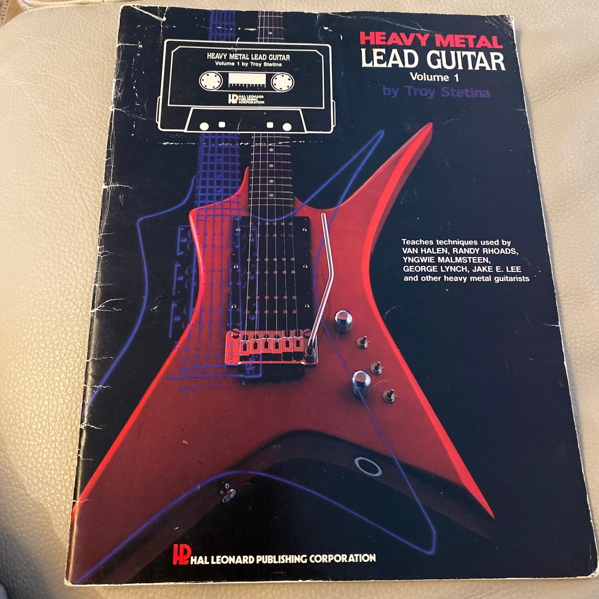 Heavy metal lead deals guitar