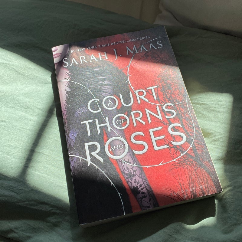 A Court of Thorns and Roses (ORIGINAL COVERS) 