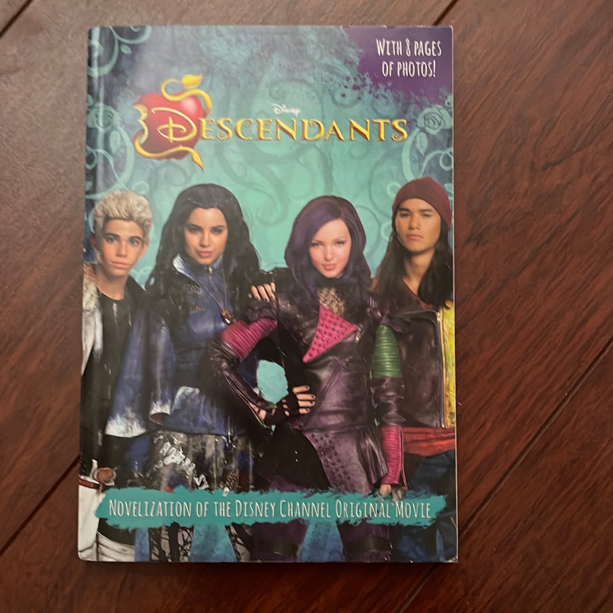 Descendants: Junior Novel by Rico Green