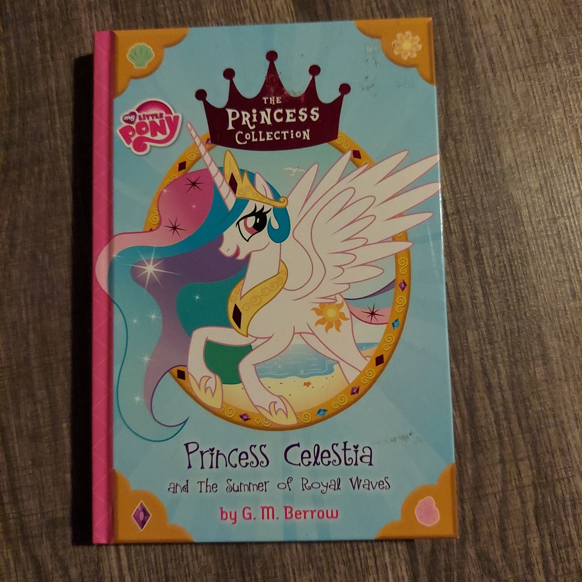 My Little Pony: Twilight Sparkle and the Crystal Heart Spell (My Little  Pony Chapter Books)