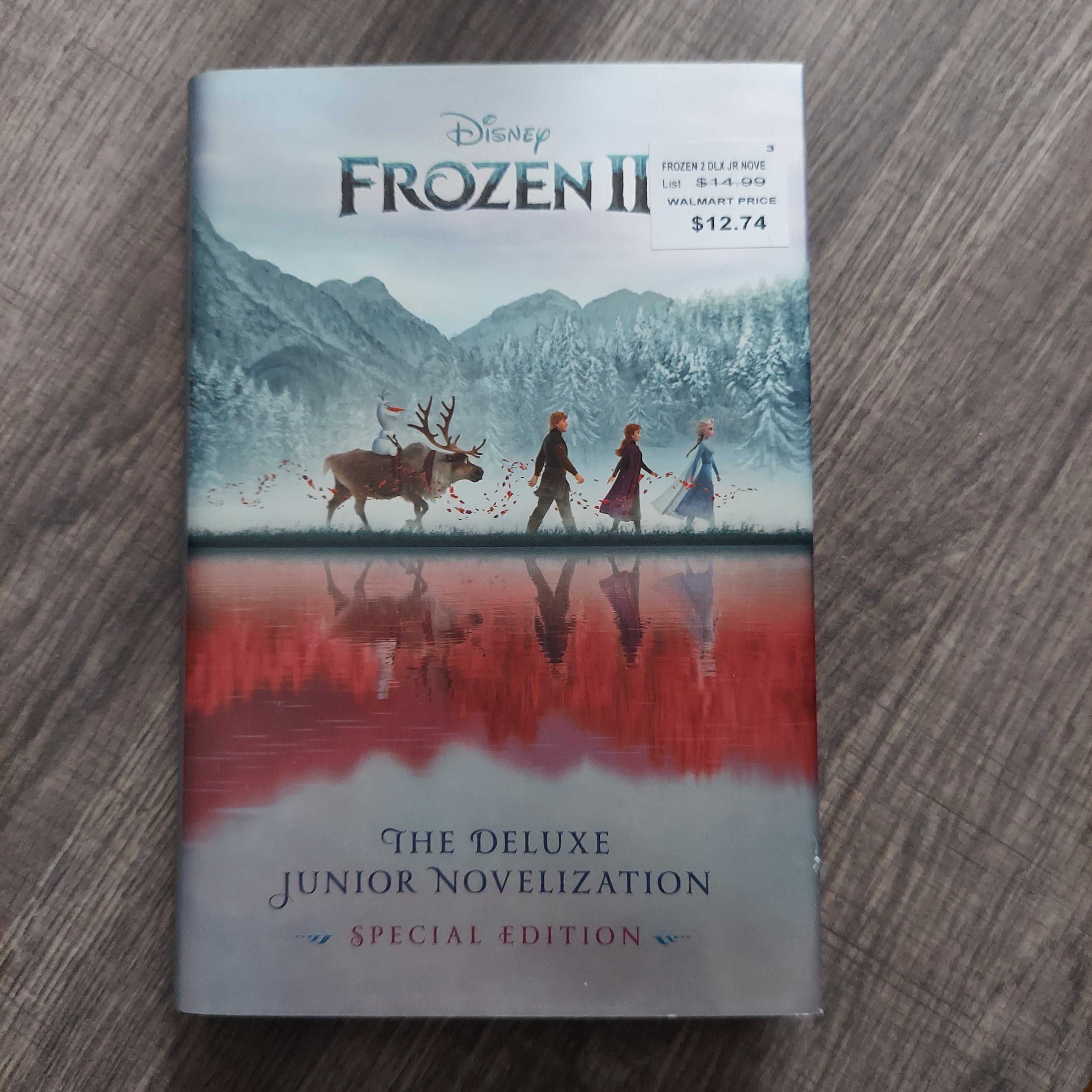 Frozen 2: the Deluxe Junior Novelization (Disney Frozen 2)