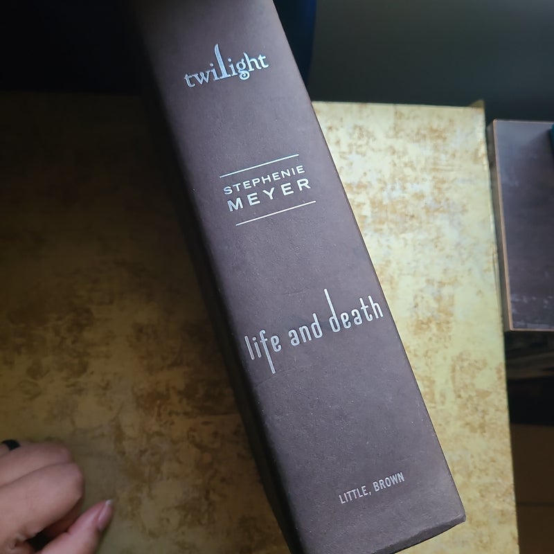 Twilight Tenth Anniversary/Life and Death Dual Edition