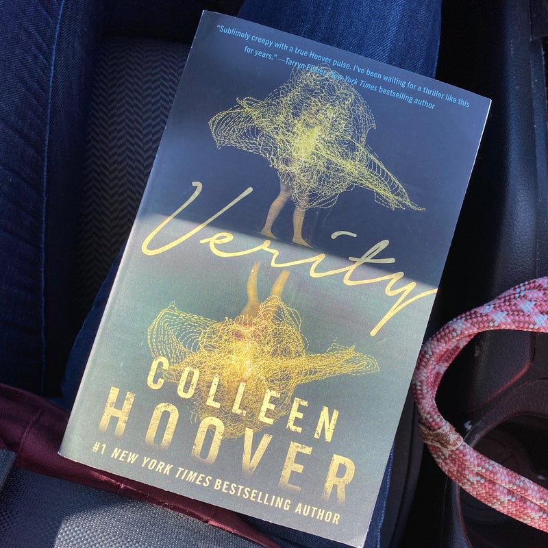 Verity by Colleen Hoover, Paperback Pangobooks