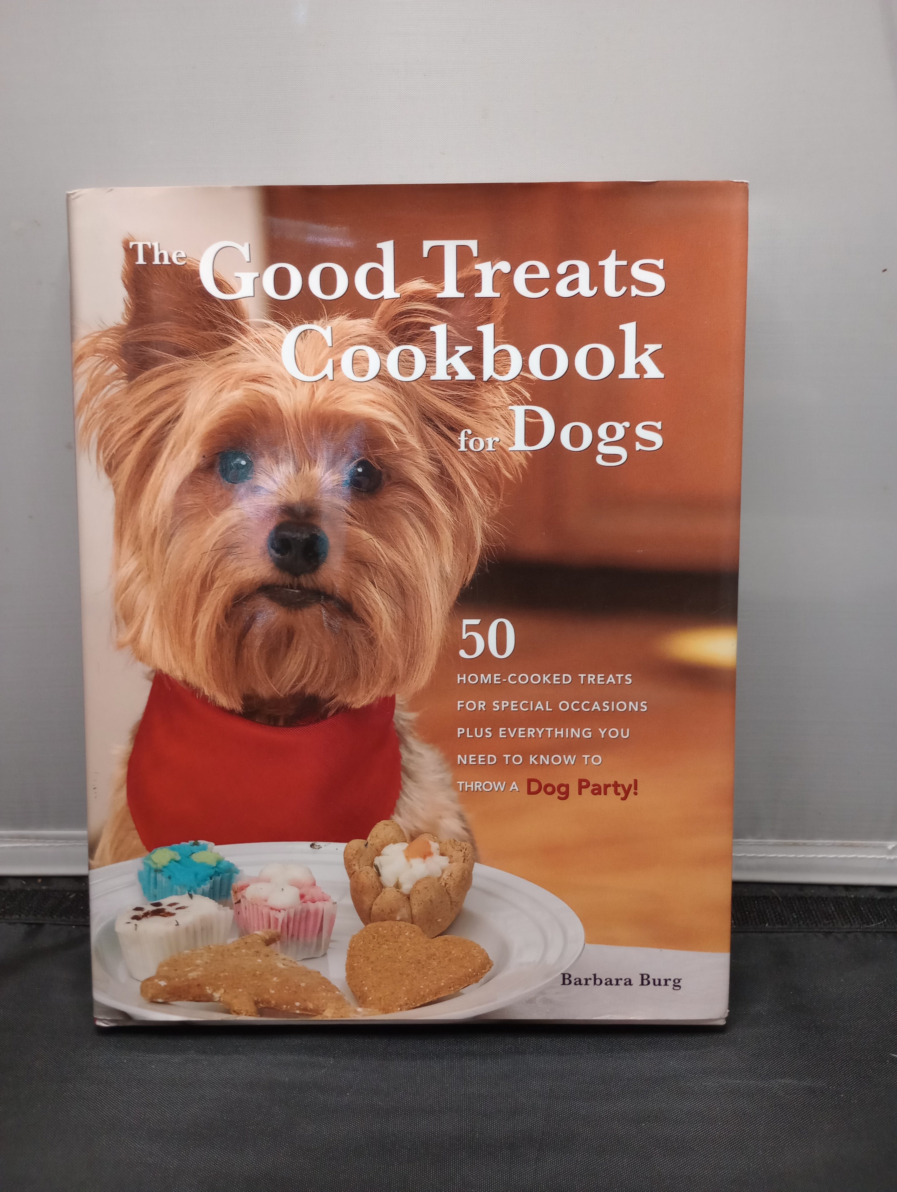 Good Treats Cookbook for Dogs