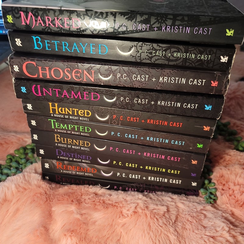 House of the Night series Books 1-7 and 9 & 11 with Otherworld Novels 