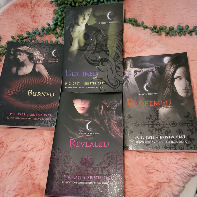 House of the Night series Books 1-7 and 9 & 11 with Otherworld Novels 