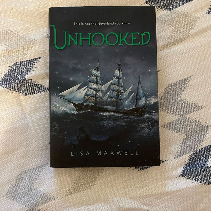 Unhooked by Lisa Maxwell, Hardcover | Pangobooks
