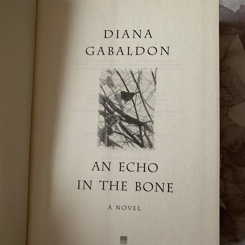 An Echo in the Bone (Outlander #7)