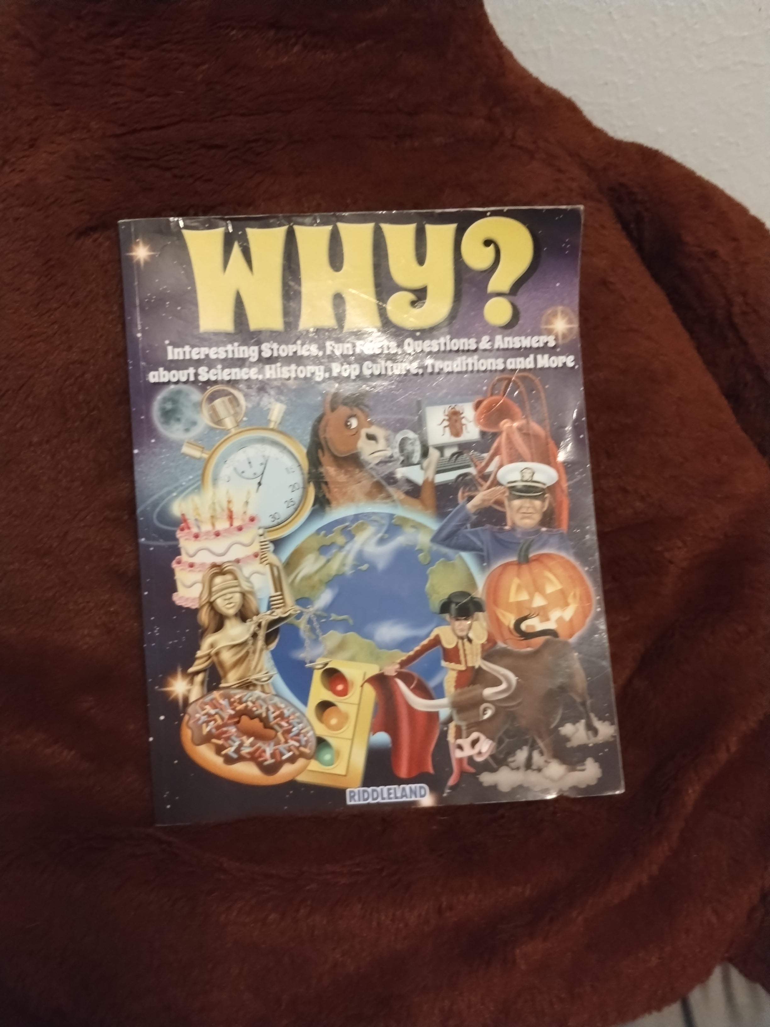 Culture,　by　Facts,　about　Pop　Paperback　Questions　Stories,　Fun　Riddleland,　Traditions　More　and　Answers　History,　Science,　Pangobooks　Why?　Interesting