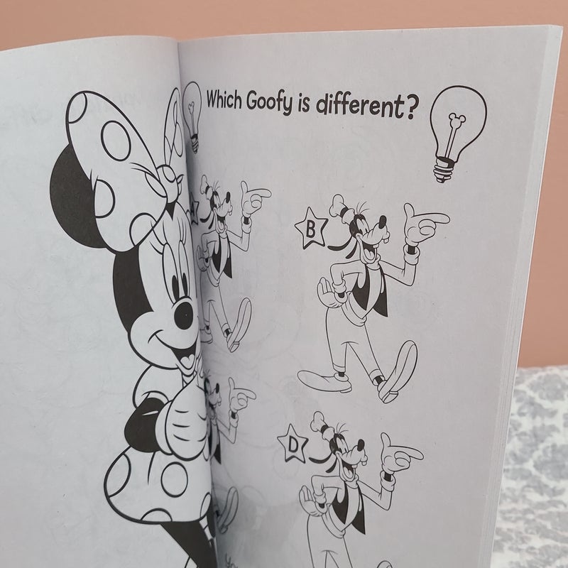 Mickey Mouse Clubhouse: Tons of Fun Coloring Book