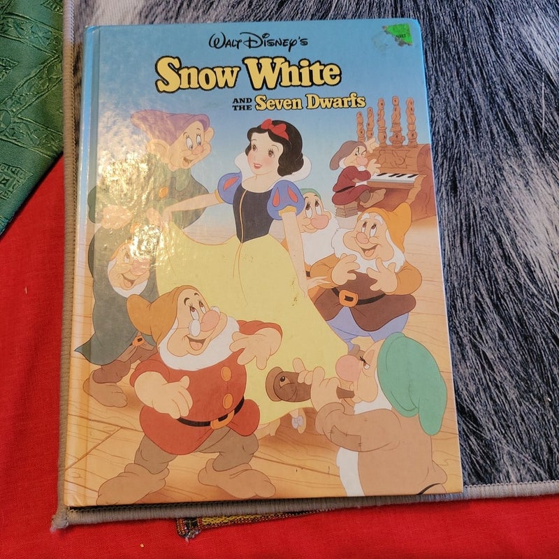 Walt Disney's Snow White and the Seven Dwarfs