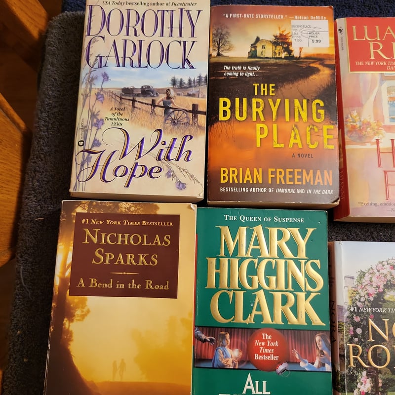 13 Random Lot of Paperbacks Lot #101 by , Paperback | Pangobooks