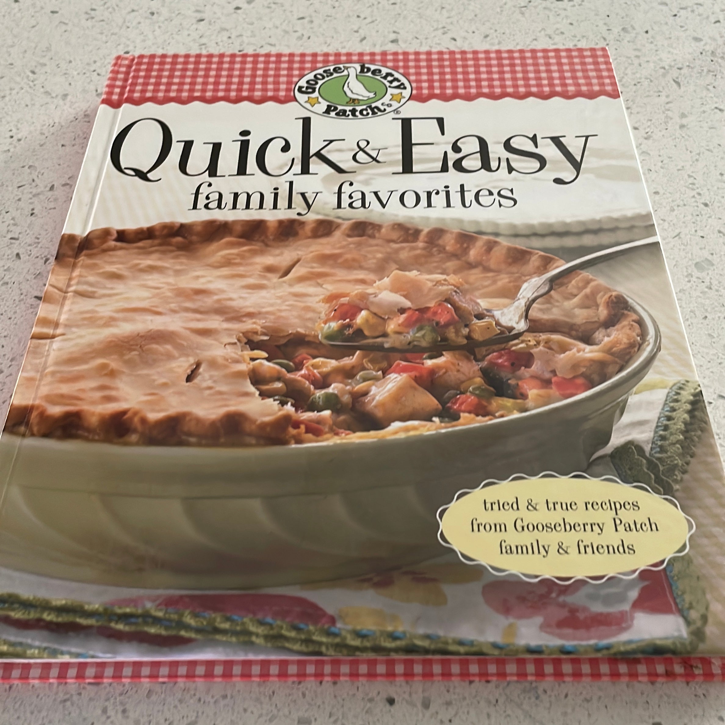 Gooseberry Patch Quick and Easy Family Favorites