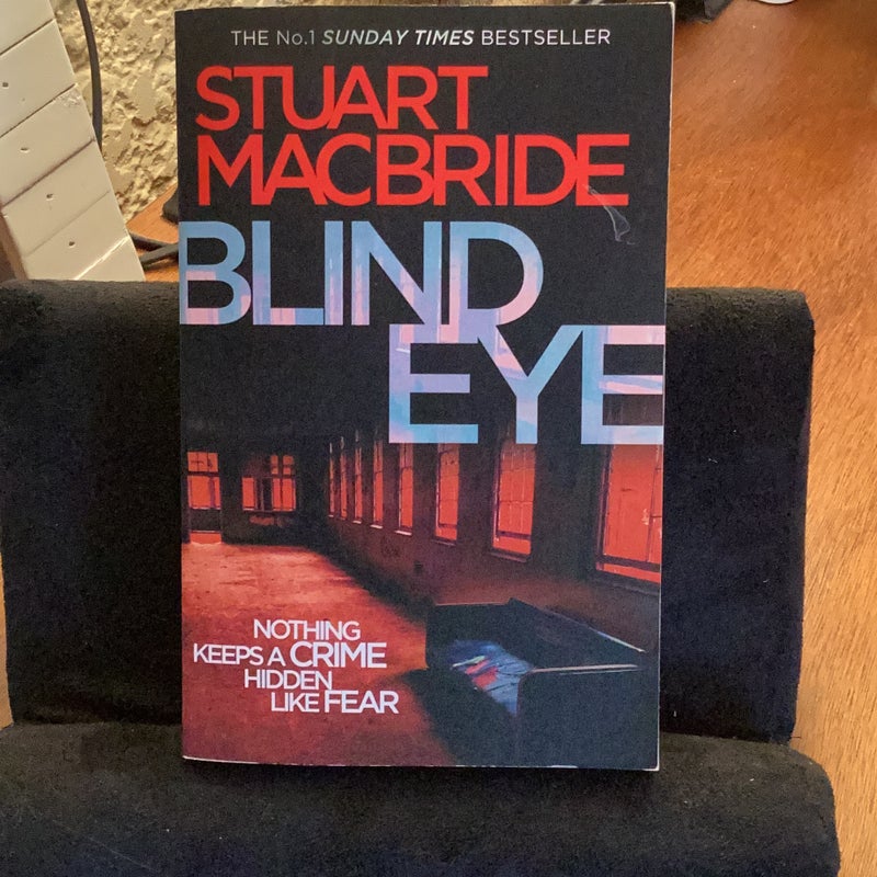 Blind Eye (Logan Mcrae, Book 5)