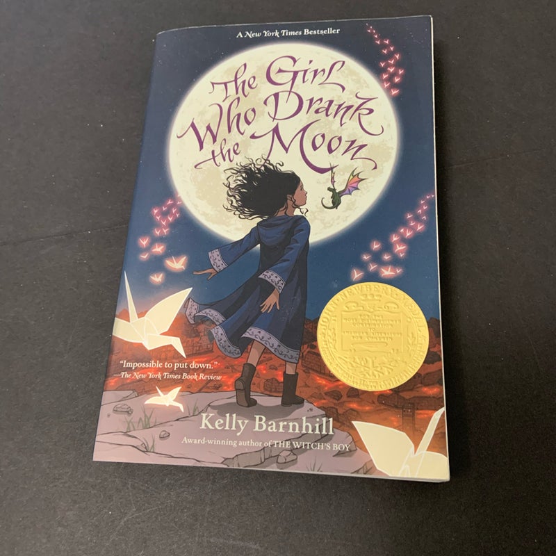 The Girl Who Drank the Moon (Winner of the 2017 Newbery Medal)