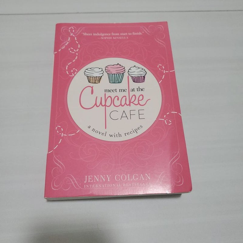 Meet Me at the Cupcake Cafe