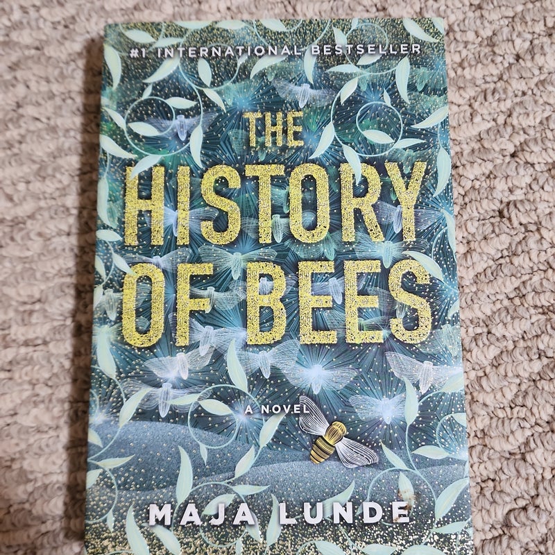 The History of Bees by Maja Lunde, Paperback Pangobooks