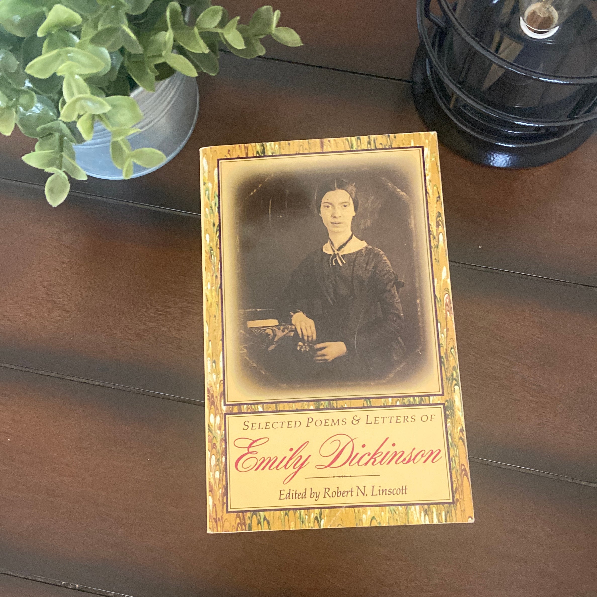 Selected Poems and Letters of Emily Dickinson