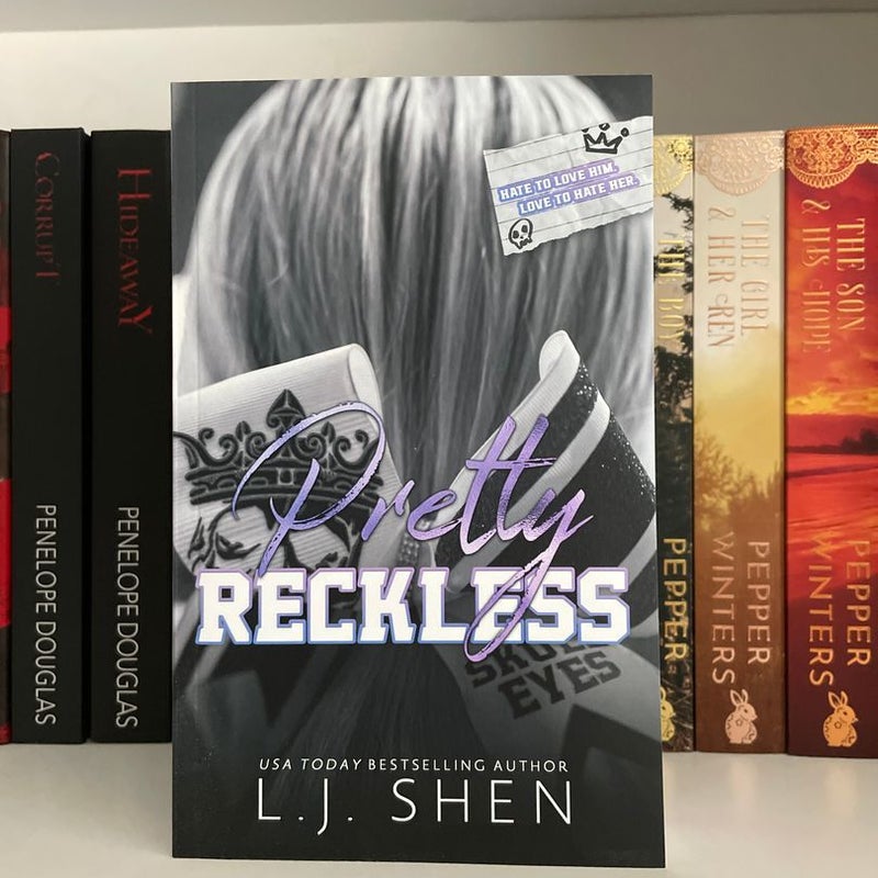 Pretty Reckless & Sparrow Midnight Bookshelf *SIGNED* 