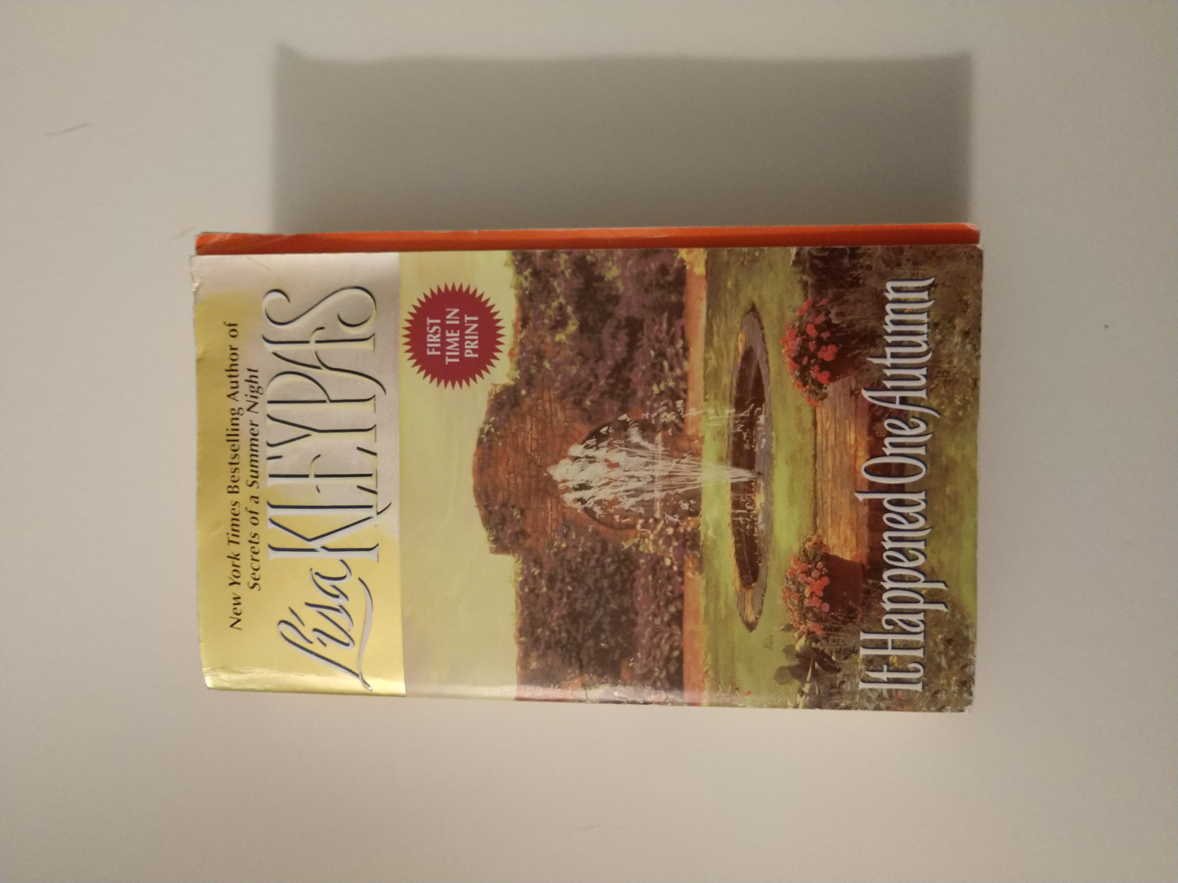 It Happened One Autumn (The Wallflowers, Book 2) By Lisa Kleypas – Very Good Condition