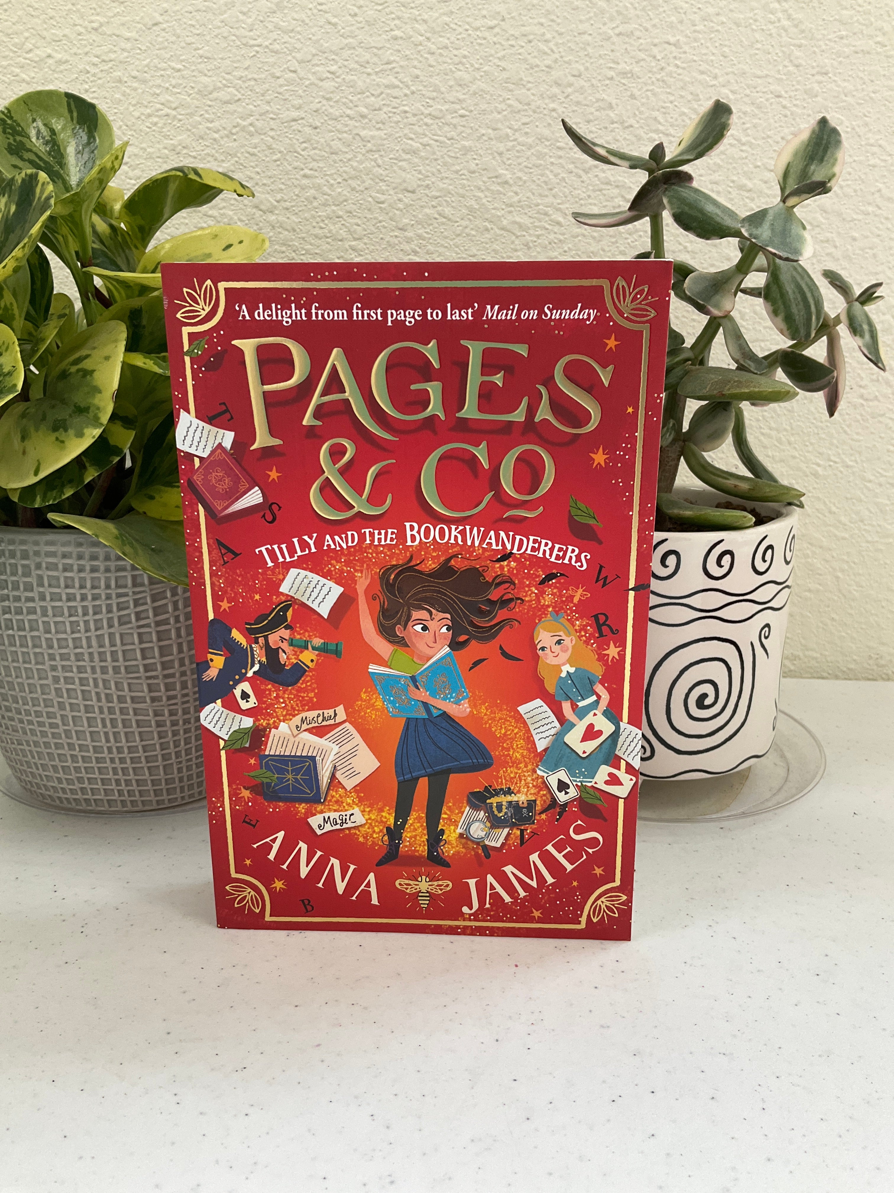 Pages and Co. : Tilly and the Bookwanderers (Pages and Co. , Book 1)