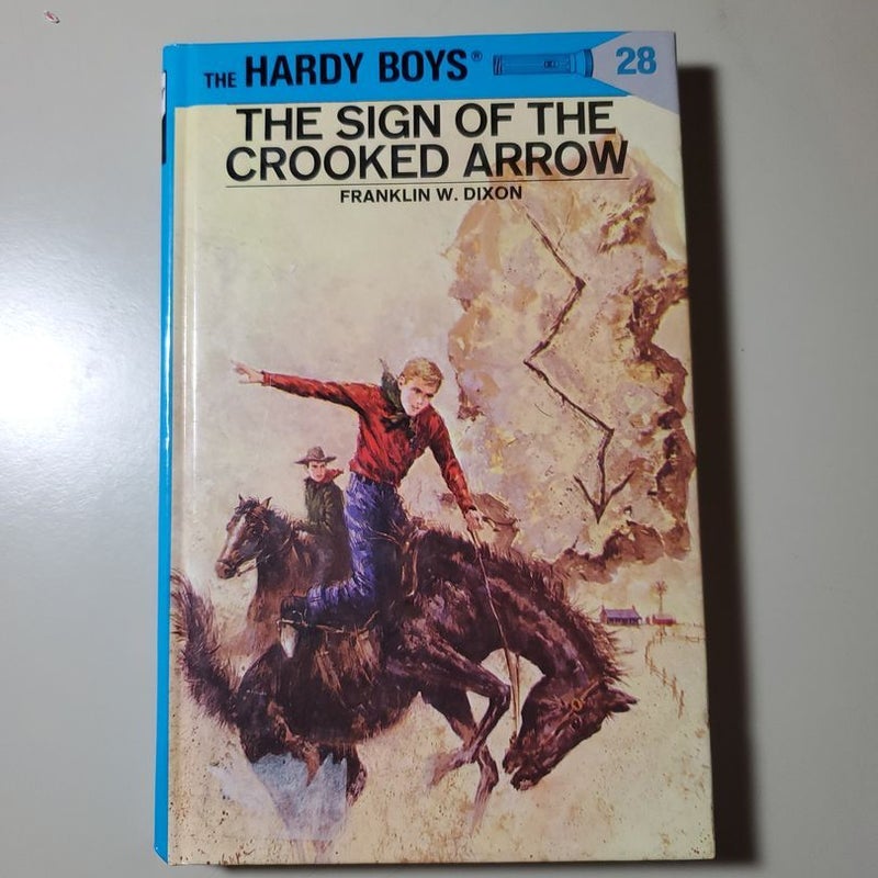 Hardy Boys 28: the Sign of the Crooked Arrow