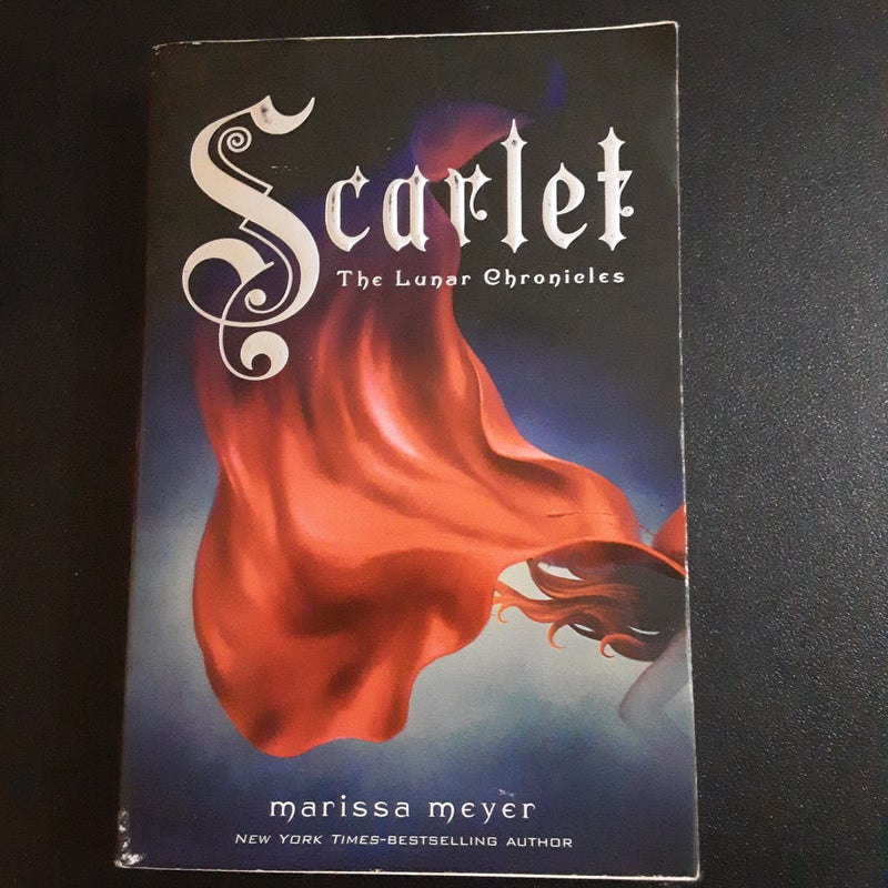 Scarlet The Lunar Chronicles 