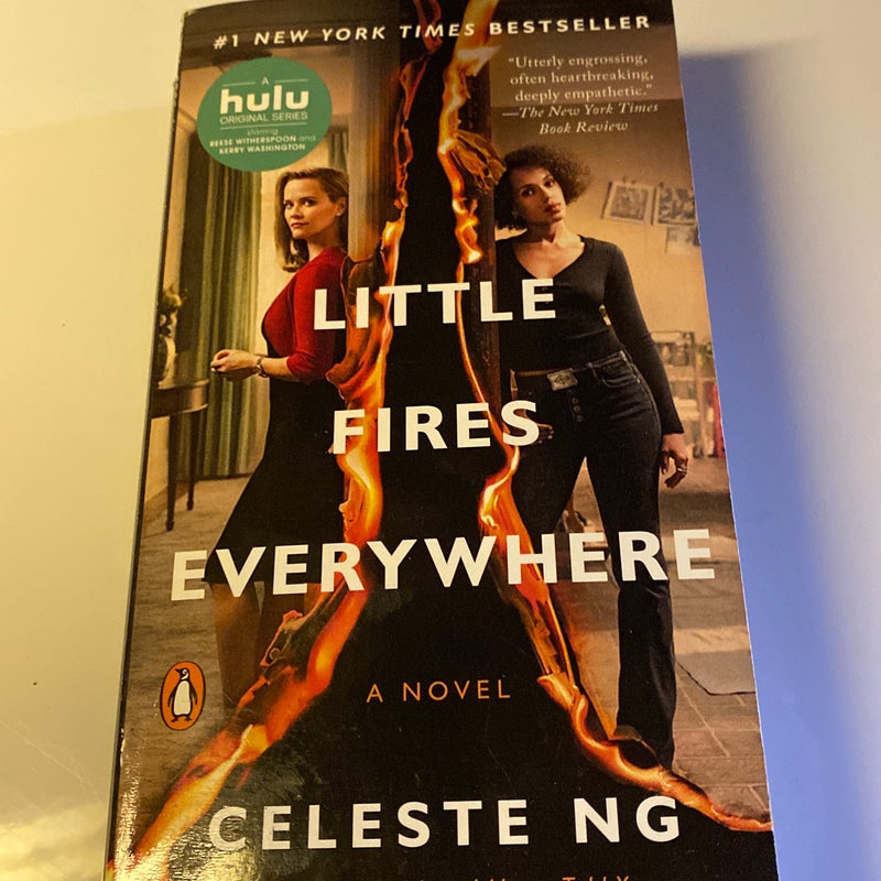 Little Fires Everywhere (Movie Tie-In)