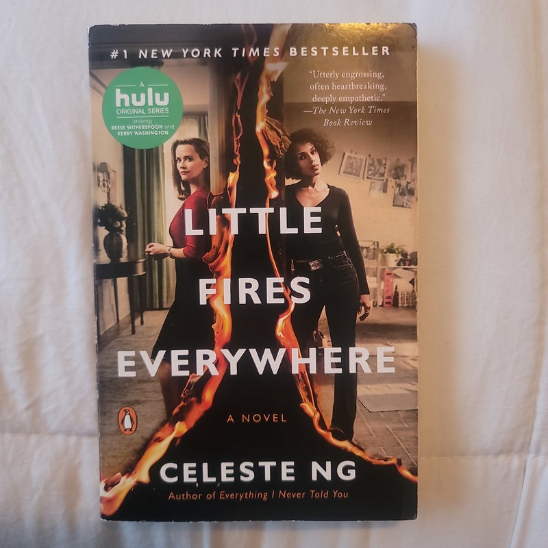 Little Fires Everywhere (Movie Tie-In)