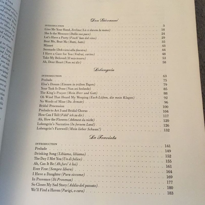 A Treasury of Grand Opera