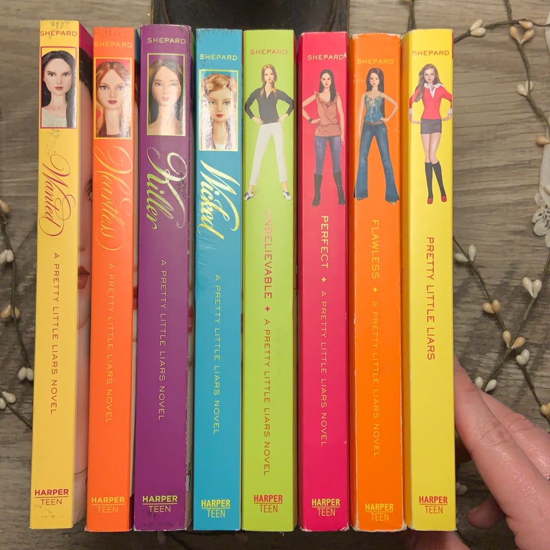 Pretty Little Liars: the First Half 8-Book Collection