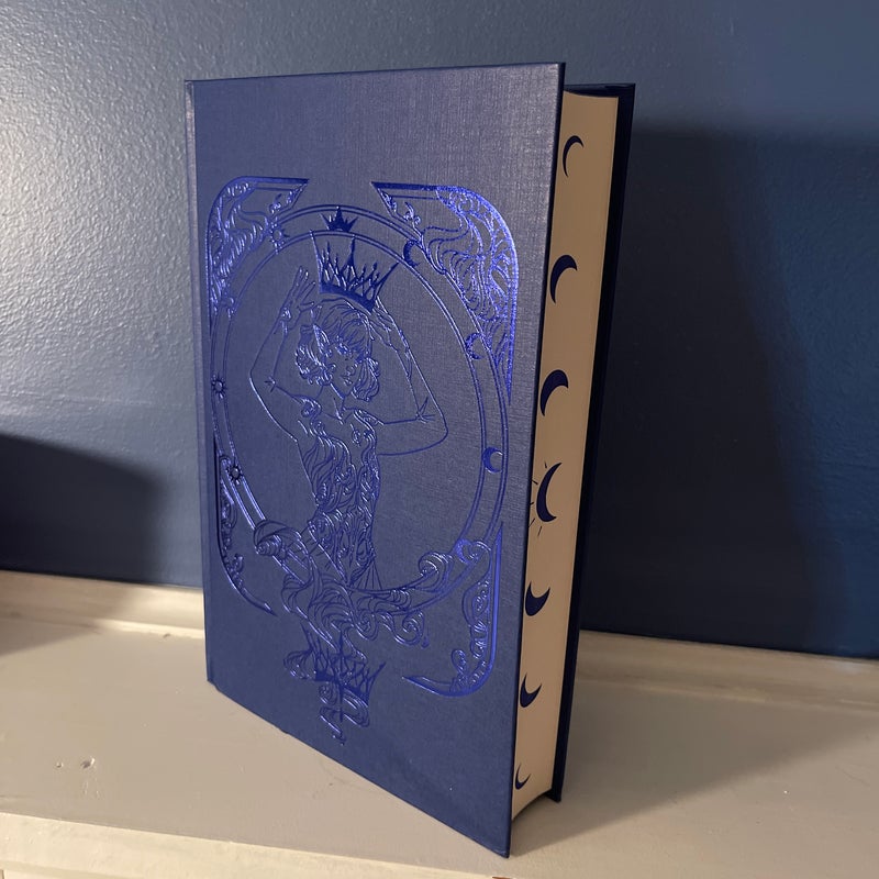 FairyLoot - Stencil sprayed edges — yay or nay? Let us know in the