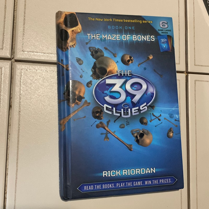 The 39 Clues Book 1: The Maze of Bones