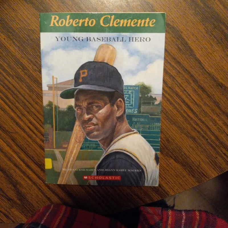 SABR Digital Library: ¡Arriba! The Heroic Life of Roberto Clemente