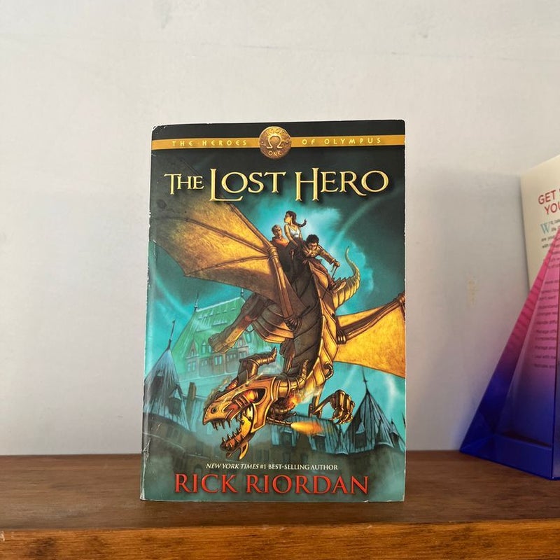 Heroes of Olympus, Book One the Lost Hero