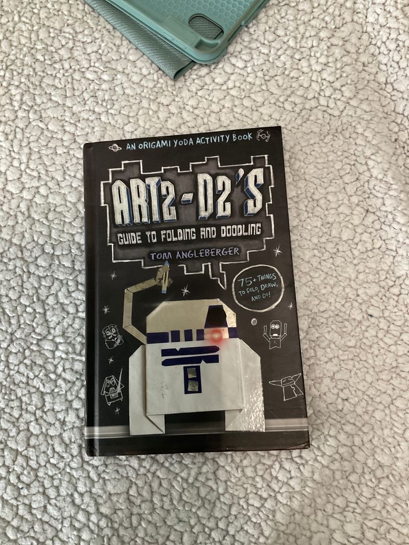 Art2-D2's Guide to Folding and Doodling (an Origami Yoda Activity Book)