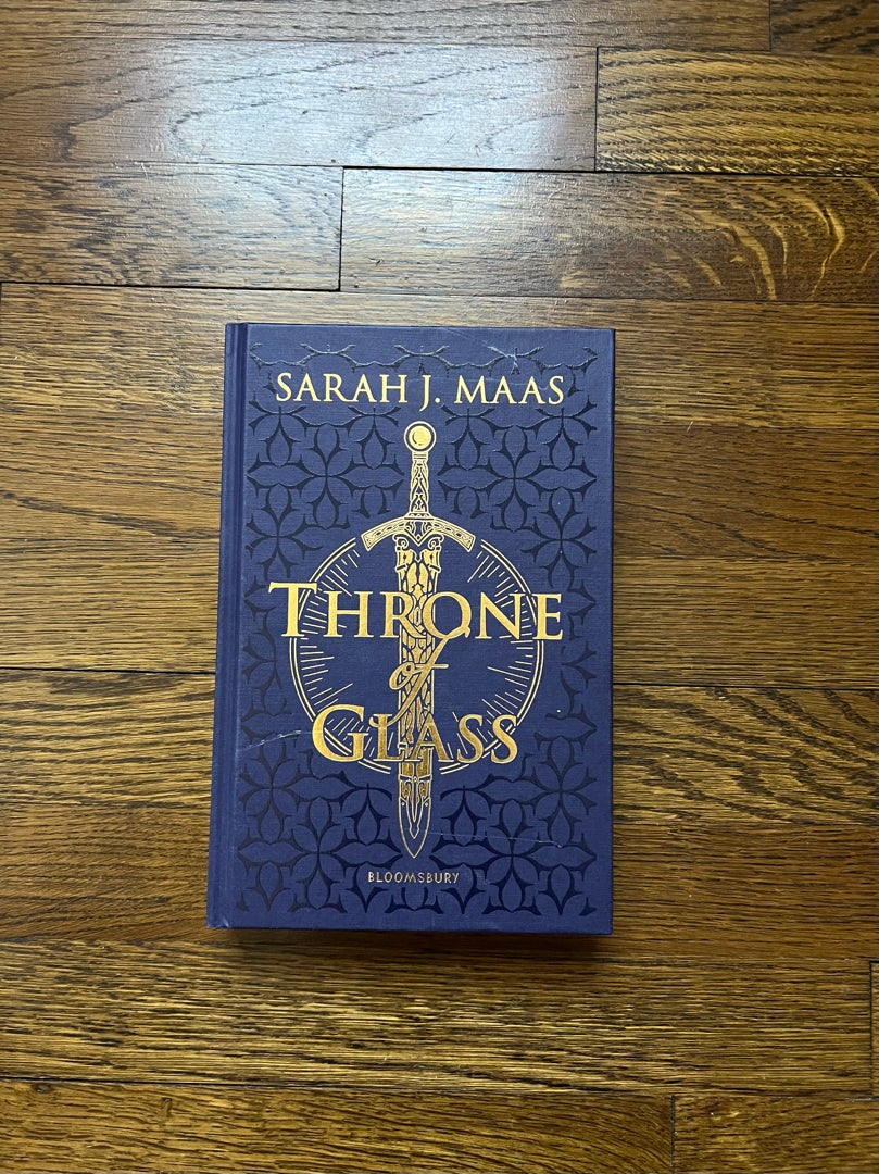 Throne of Glass Collector's Edition