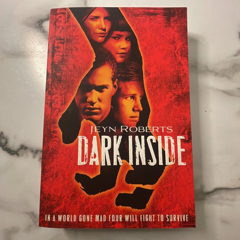 Dark Inside: Dark Inside Book 1 by Jeyn Roberts, Paperback