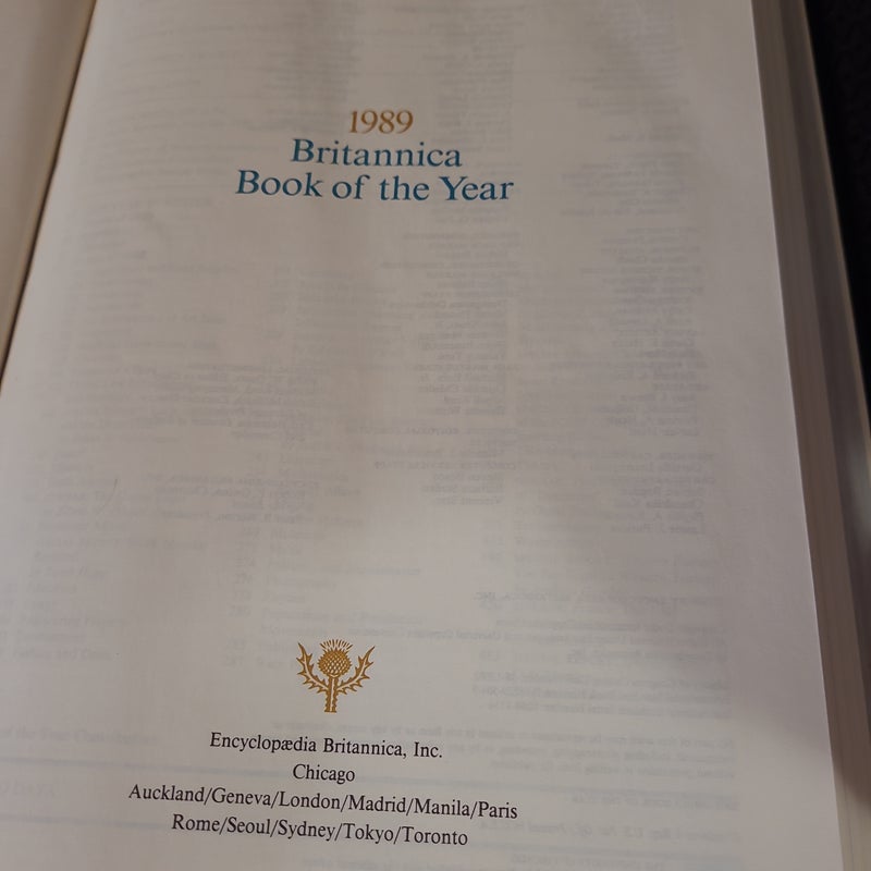 1989 Britannica Book Of The Year Encyclopaedia 