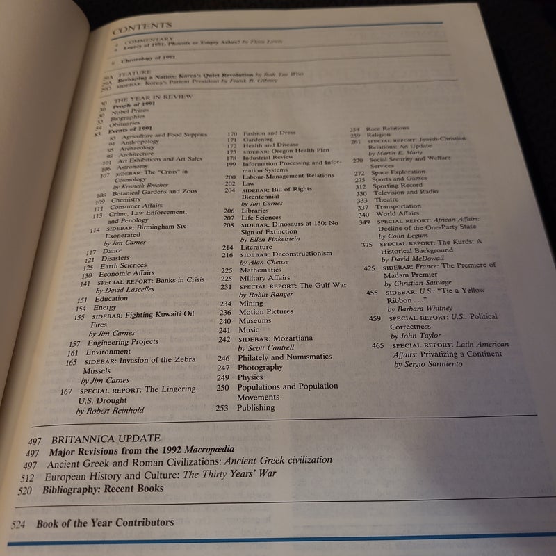 1992 Britannica Book Of The Year Encyclopaedia 