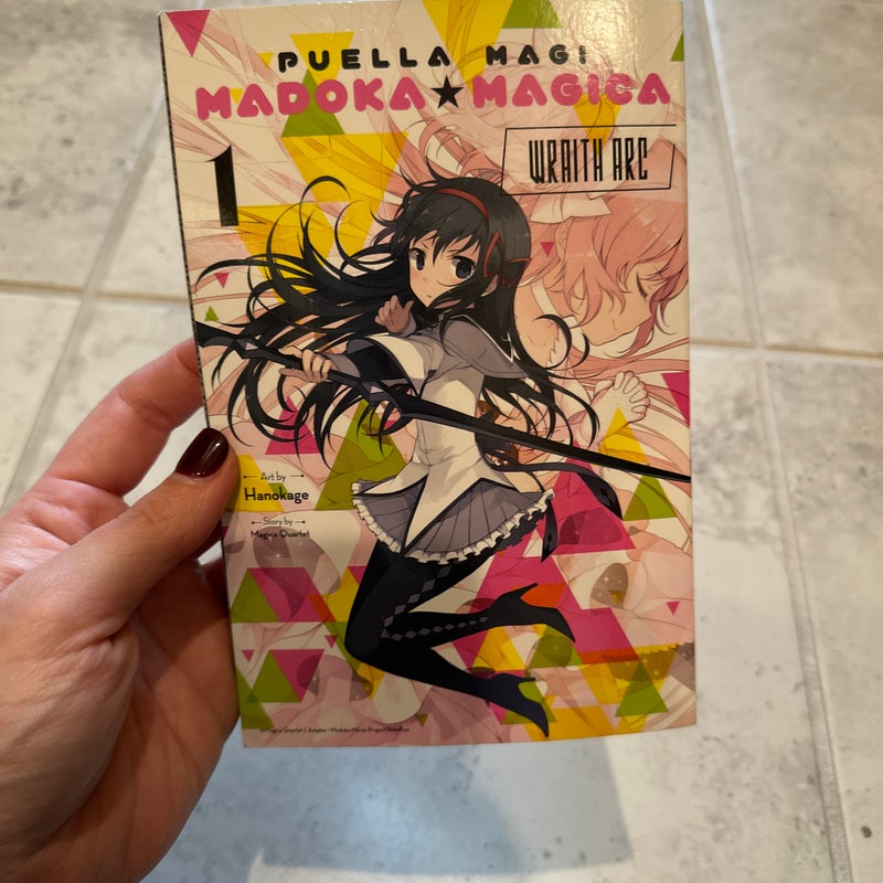 Puella Magi Madoka Magica, Vol. 1