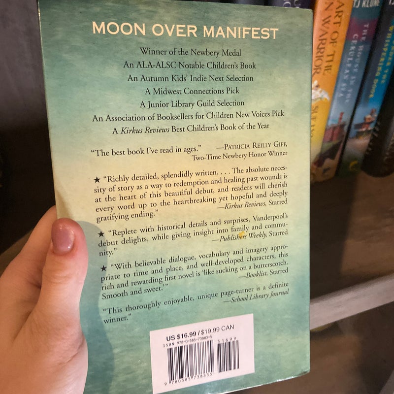 Moon Over Manifest 