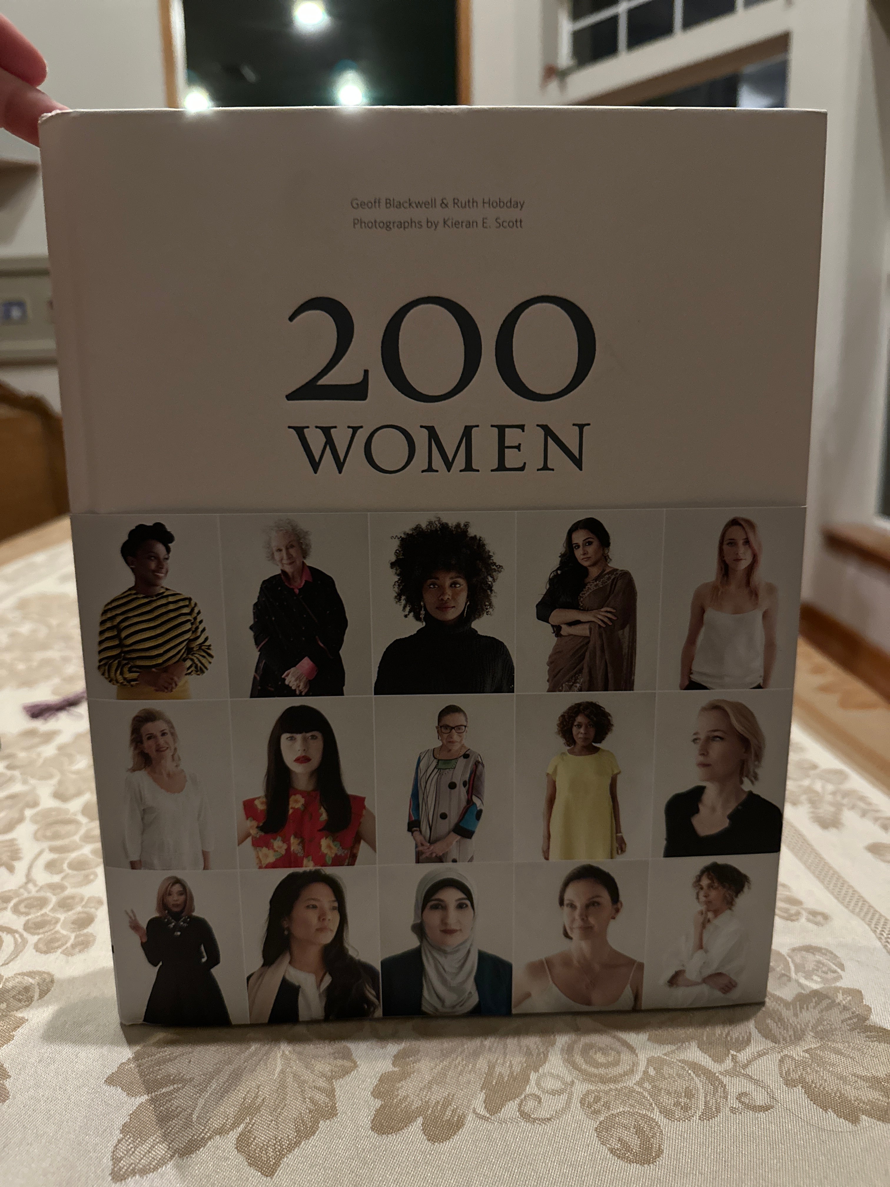 200 Women: Who Will Change the Way You See the World (Personal Growth Books for Women, Coffee Table Books, Women of the World Books)