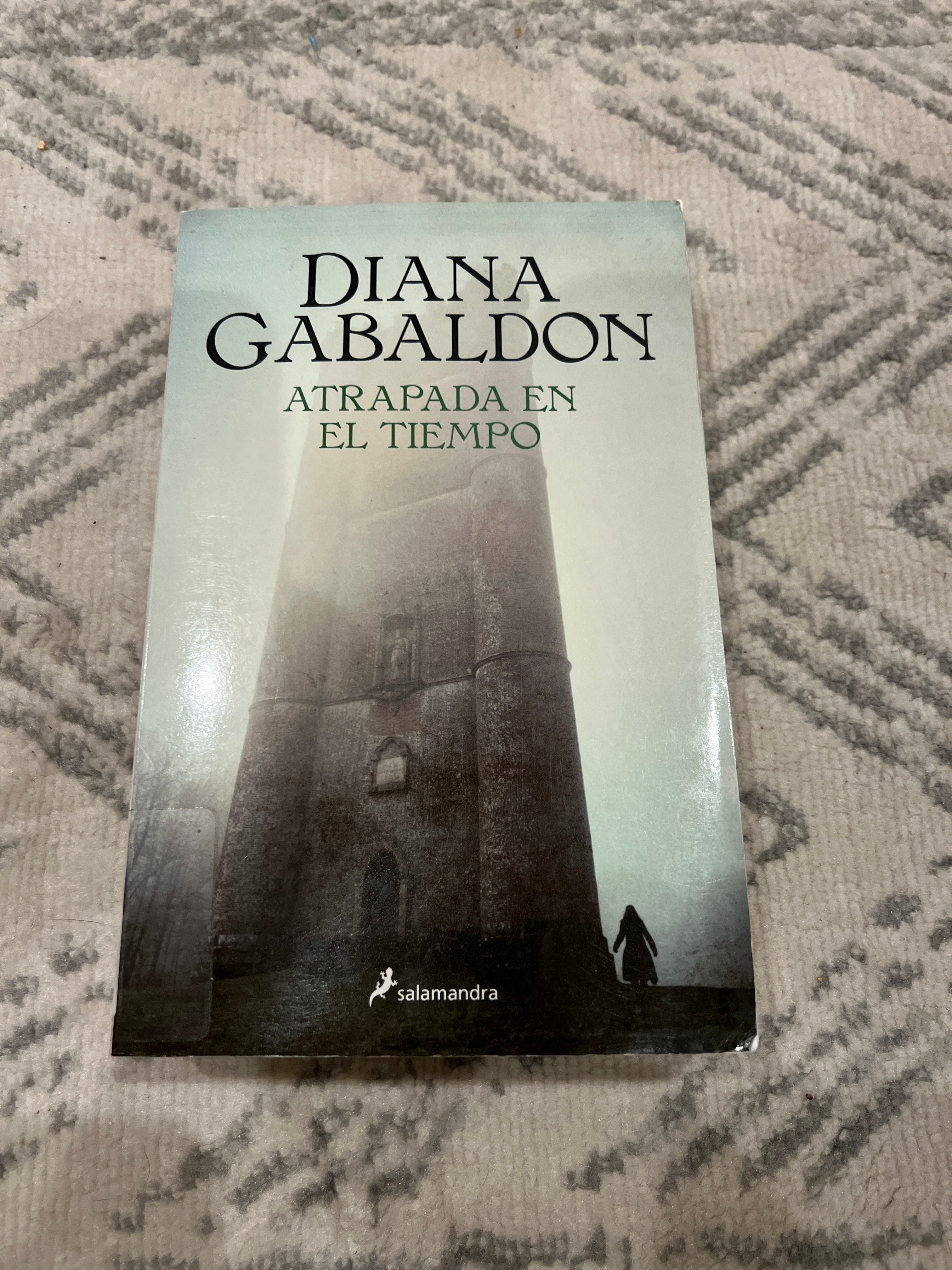 Atrapada en el Tiempo / Dragonfly in Amber