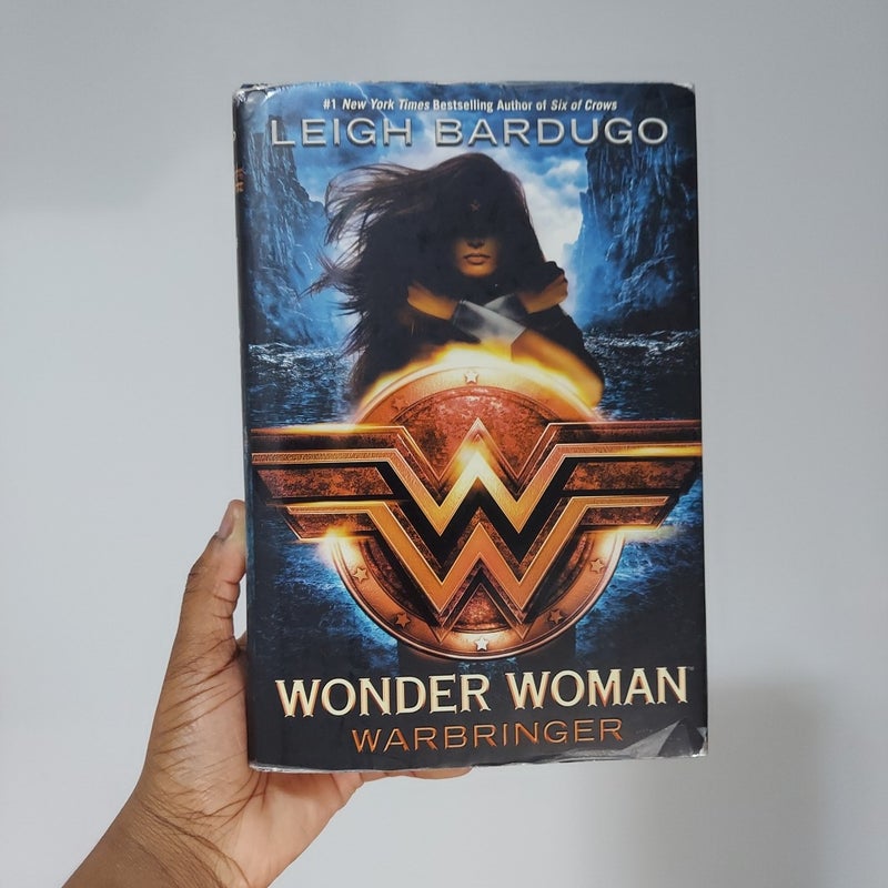 Wonder Woman: Warbringer (w/cover damage)