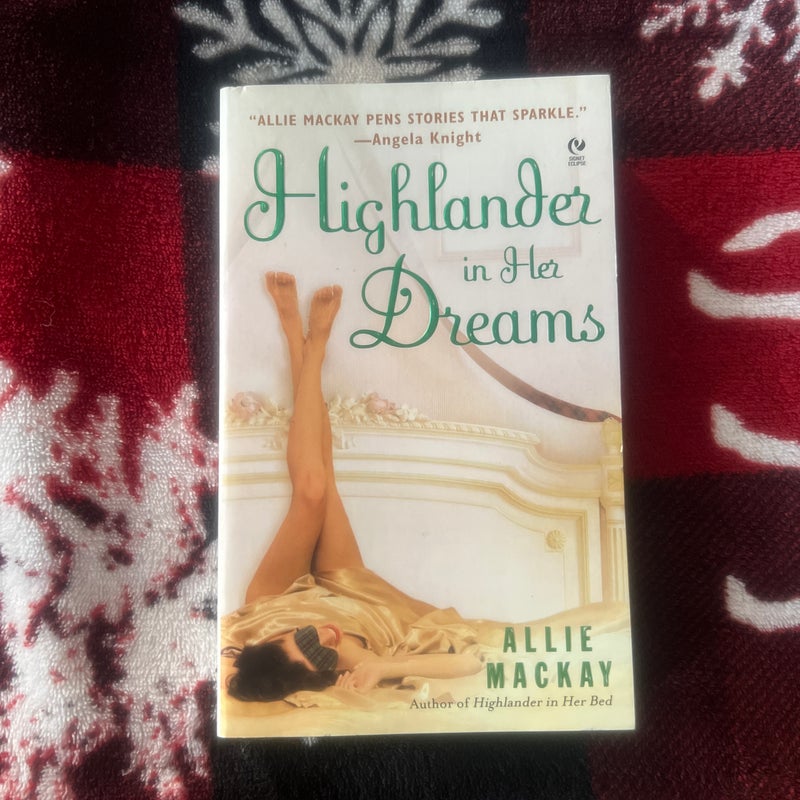 Highlander in Her Dreams