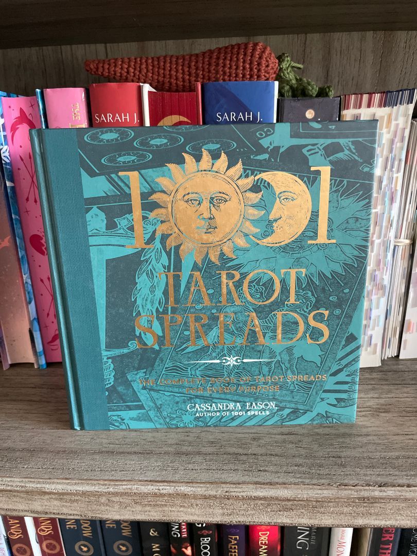 1001 Tarot Spreads