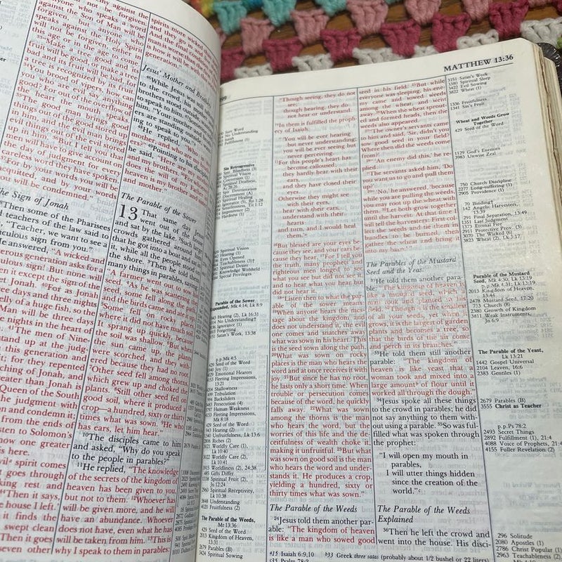 Thompson Chain Reference Bible 