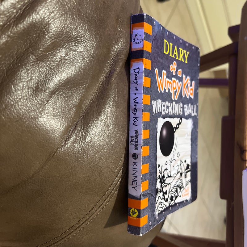 DIARY of a Wimpy Kid WRECKING BALL 