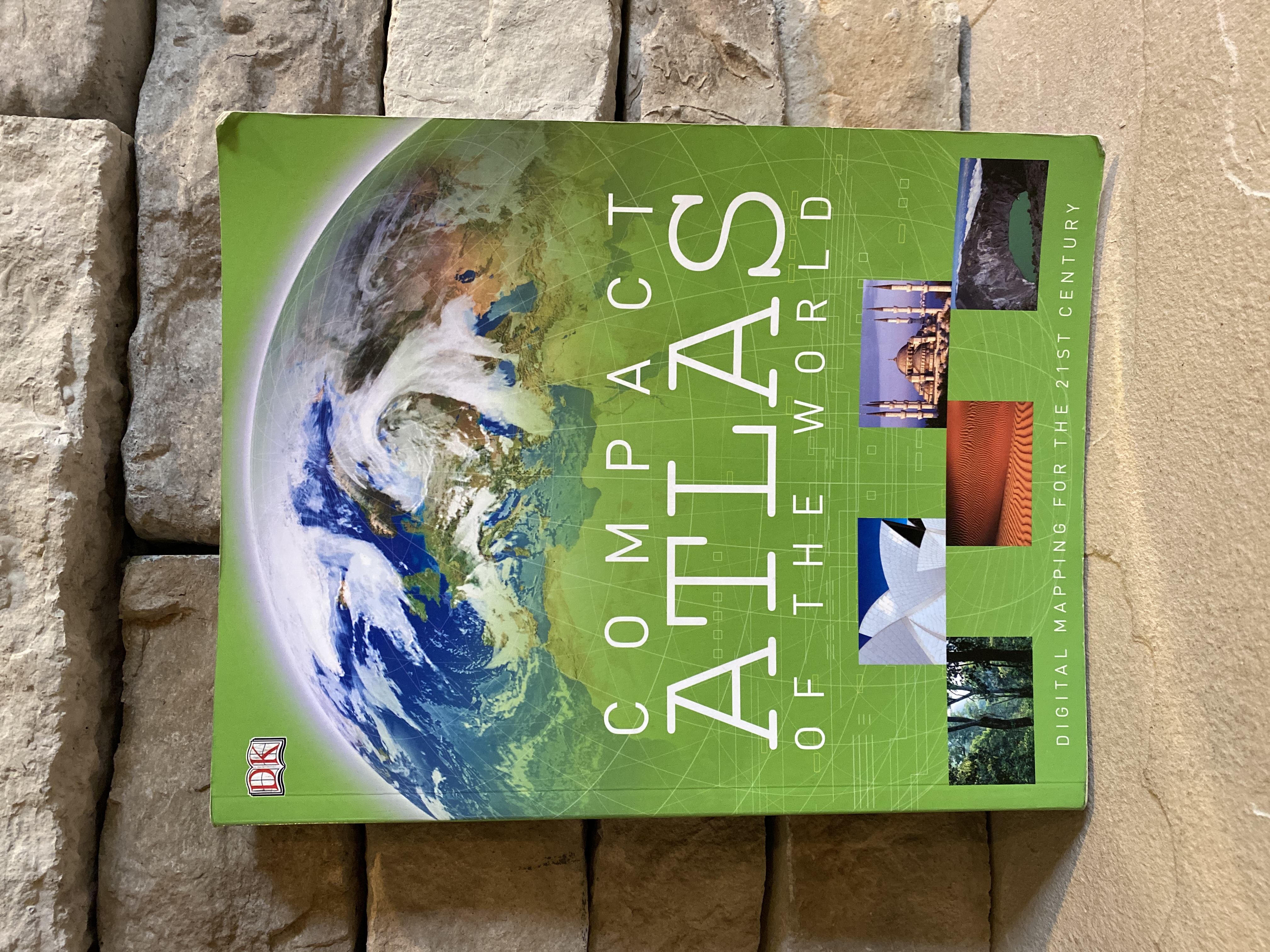 Compact Atlas of the World by Dorling Kindersley Publishing Staff
